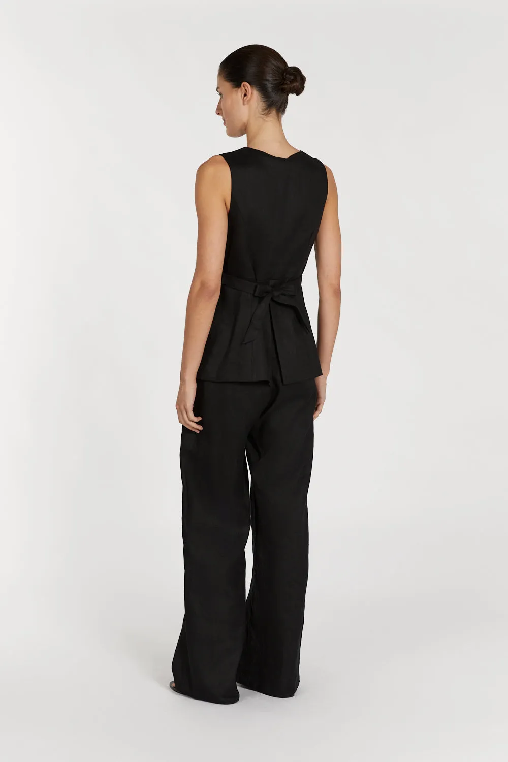 ALESSIA BLACK LINEN VEST