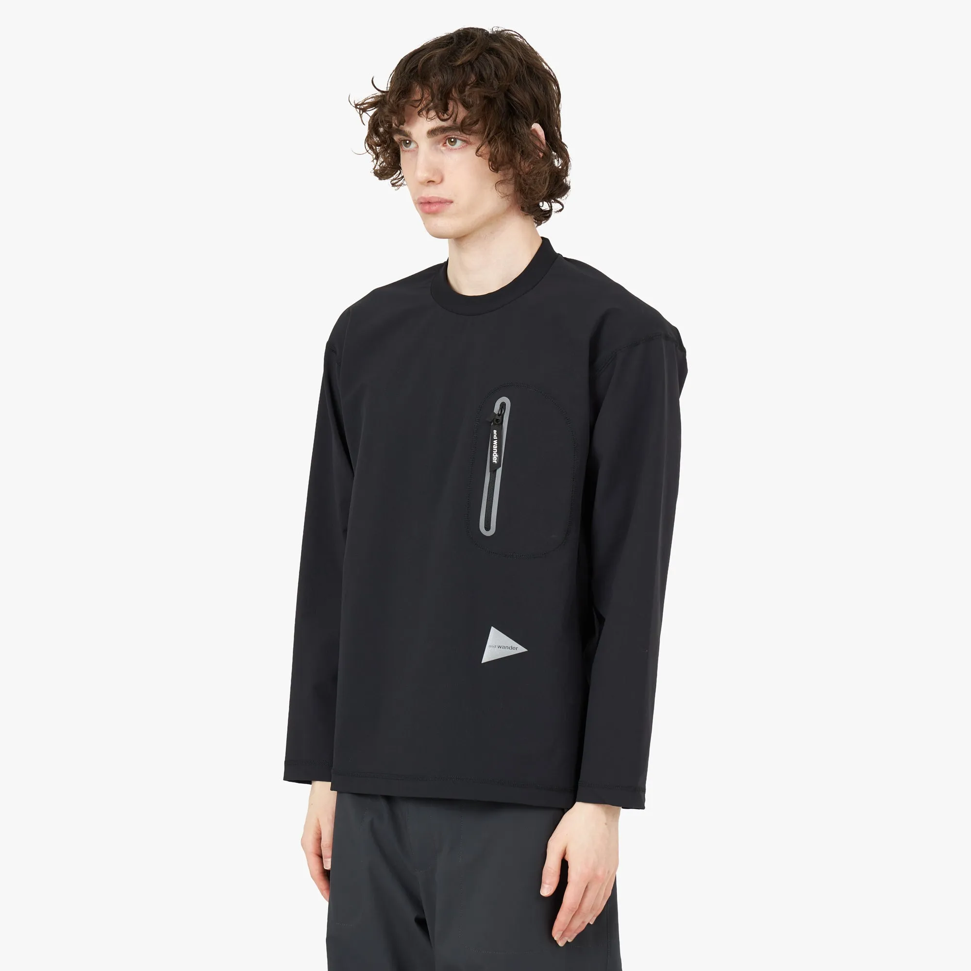 and wander 74 Hybrid Warm Pocket Shirt / Black