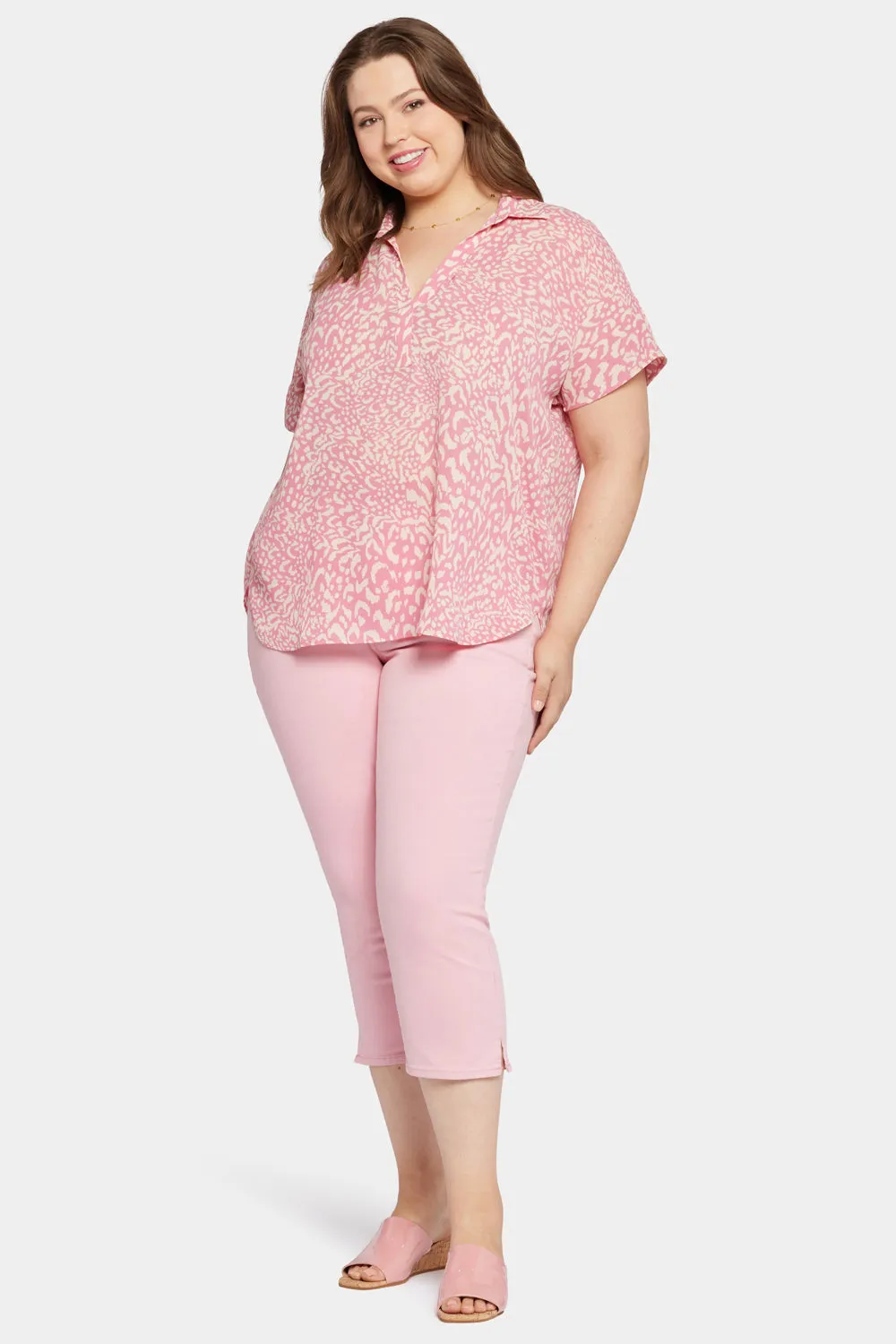 Becky Short Sleeved Blouse In Plus Size - Alana