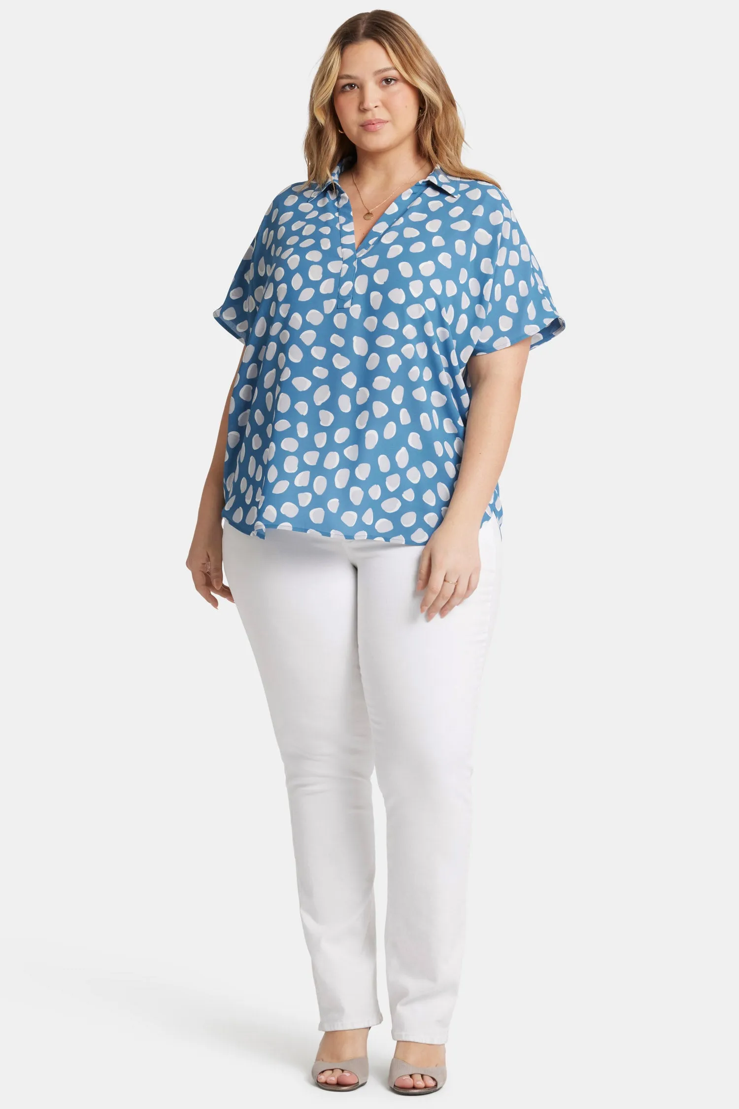 Becky Short Sleeved Blouse In Plus Size - Delilah Dots