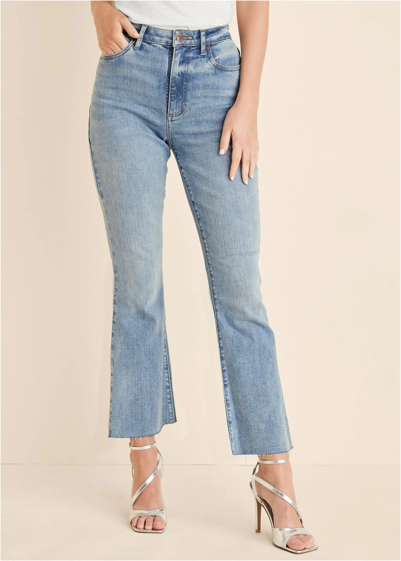 Brigitte Kick Flare Jeans - Light Wash