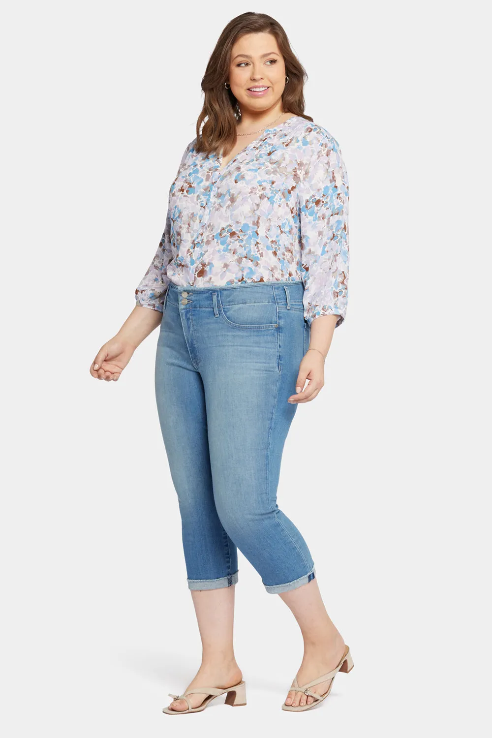 Chloe Capri Jeans In Plus Size - Mesmerize