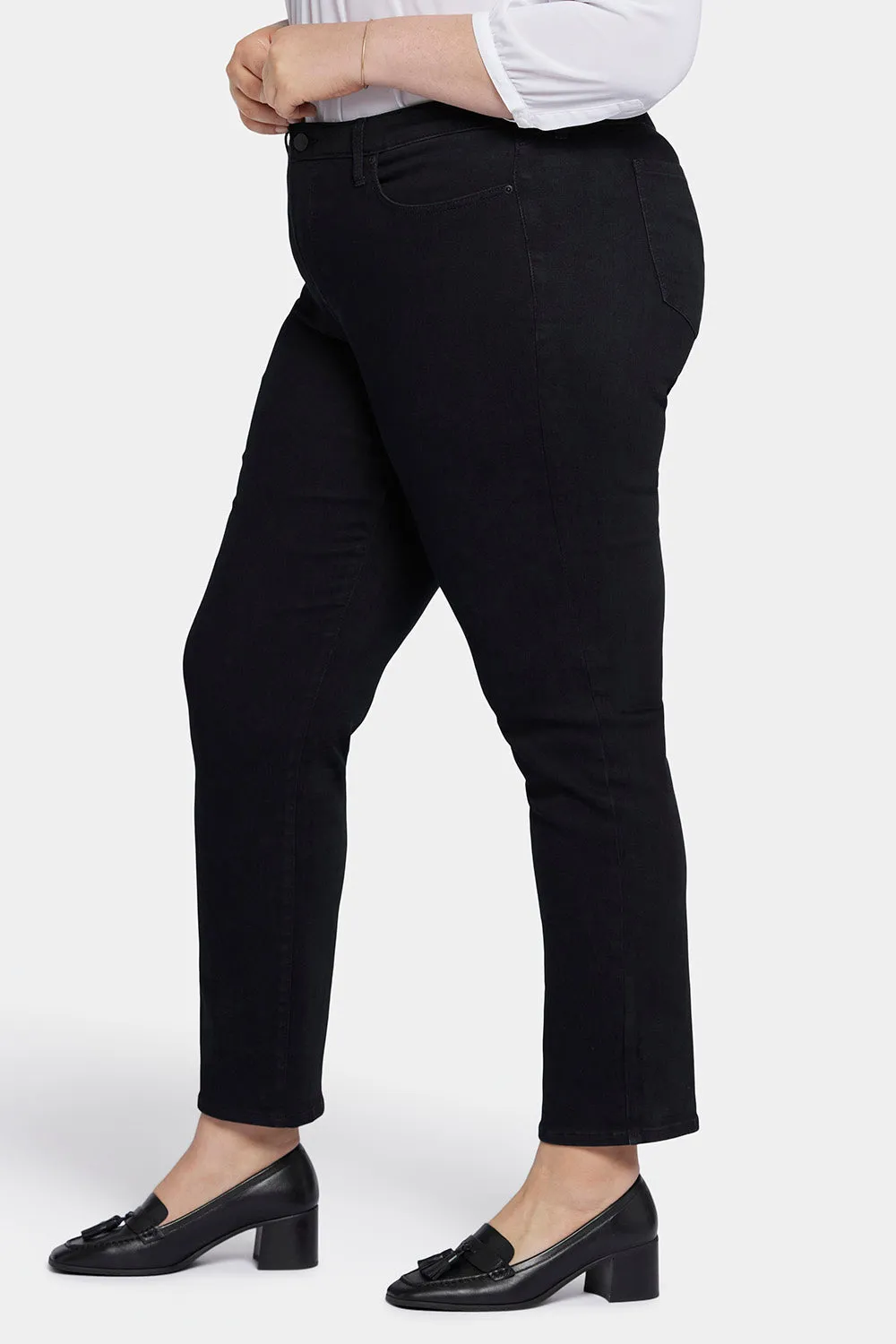 Emma Relaxed Slender Jeans In Plus Size - Huntley