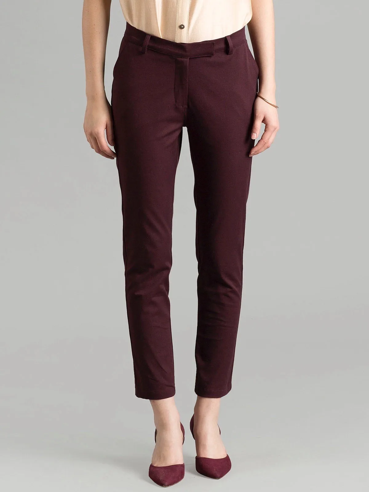 Essential Comfort Crop Pants - Maroon