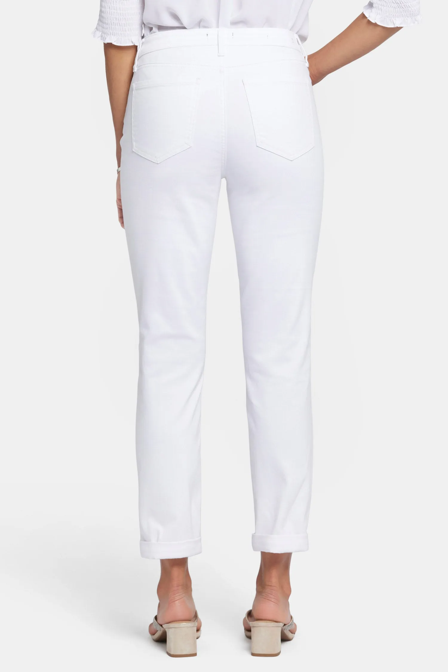 Margot Girlfriend Jeans In Petite - Optic White